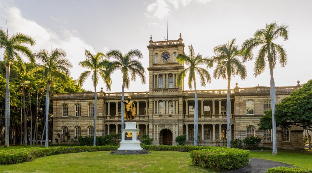 aliiolano-hale-honolulu-oahu.jpg